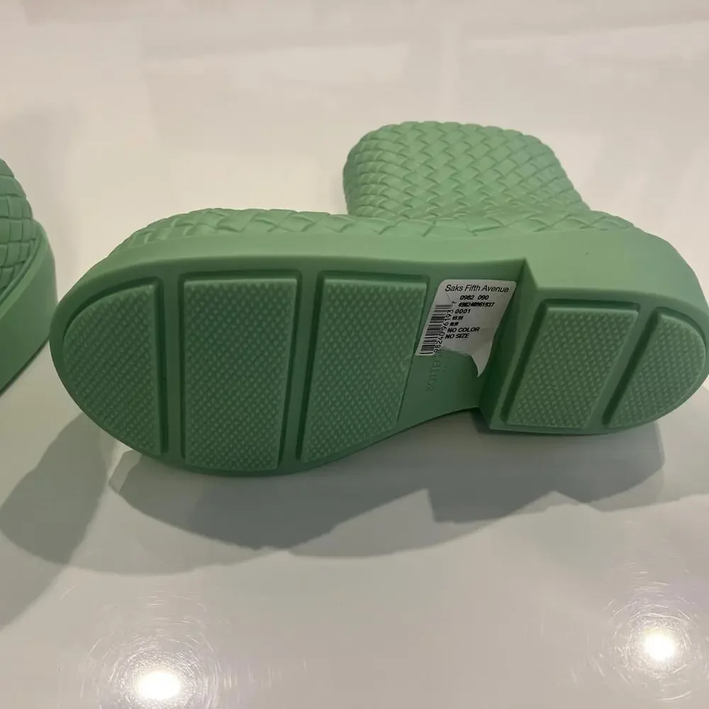 $850 Bottega Veneta Green Fireman Boots size 38 .5